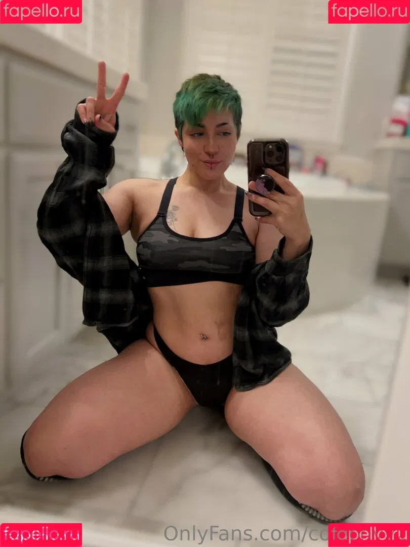 colechyv2 Onlyfans Photo Gallery 