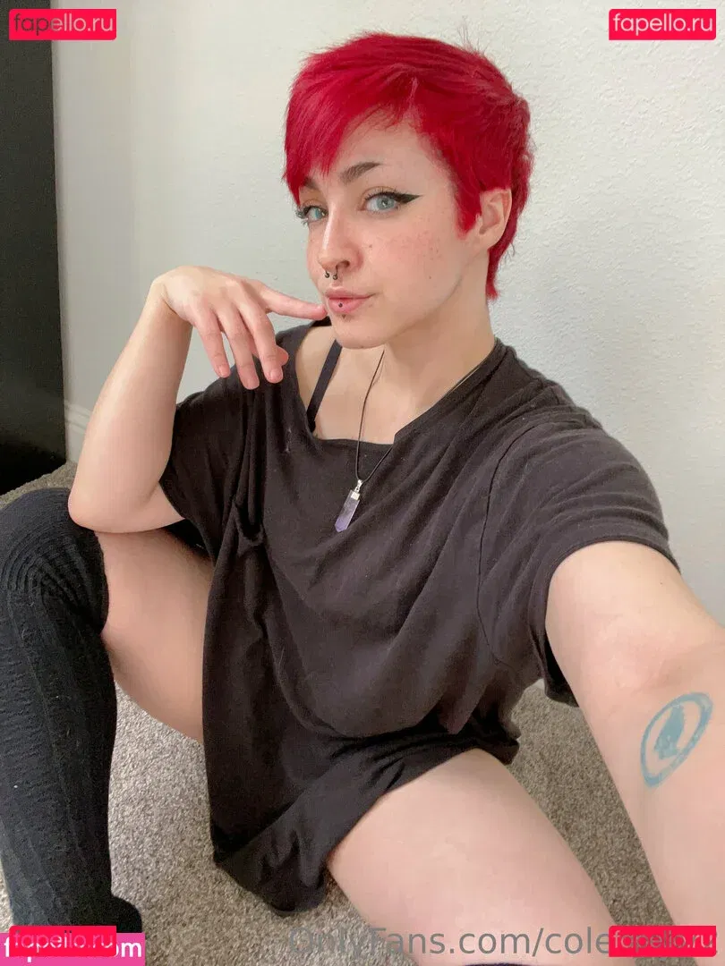 colechyv2 Onlyfans Photo Gallery 