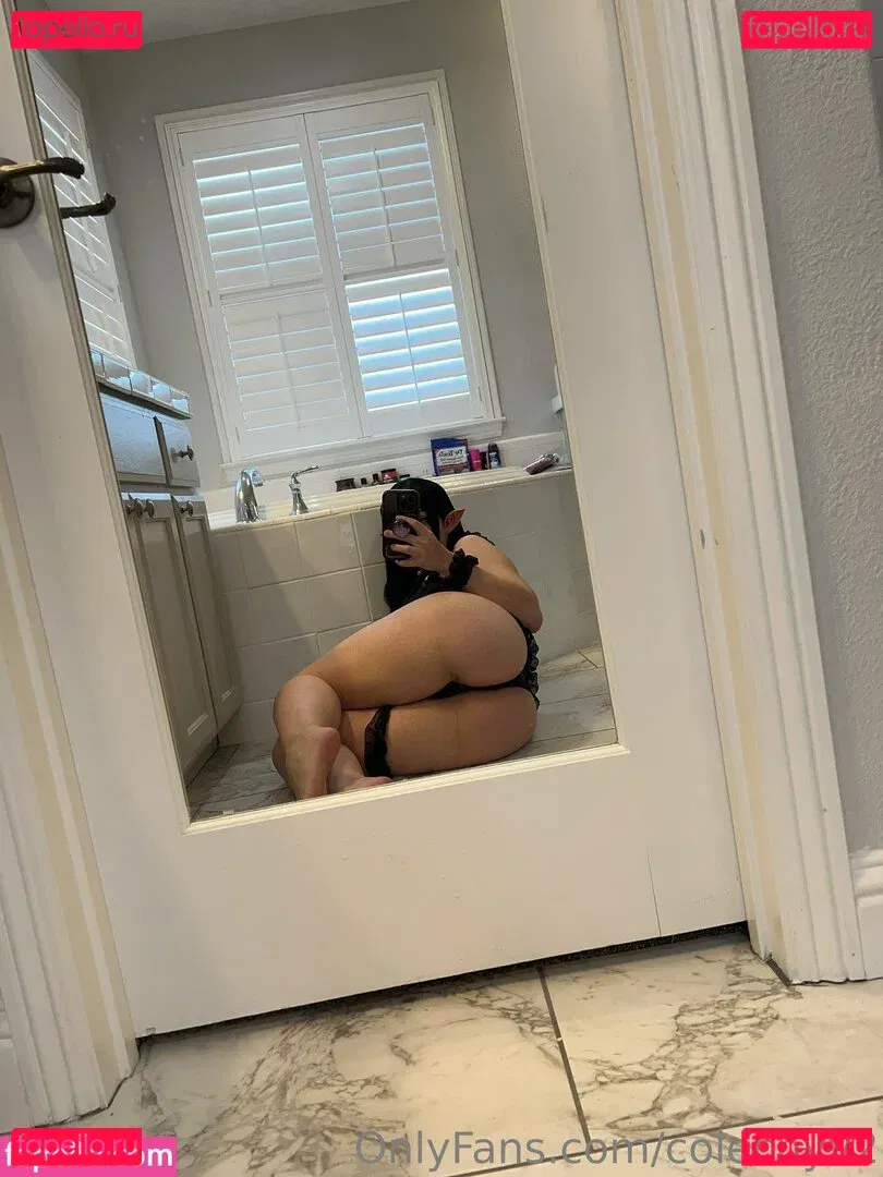 colechyv2 Onlyfans Photo Gallery 