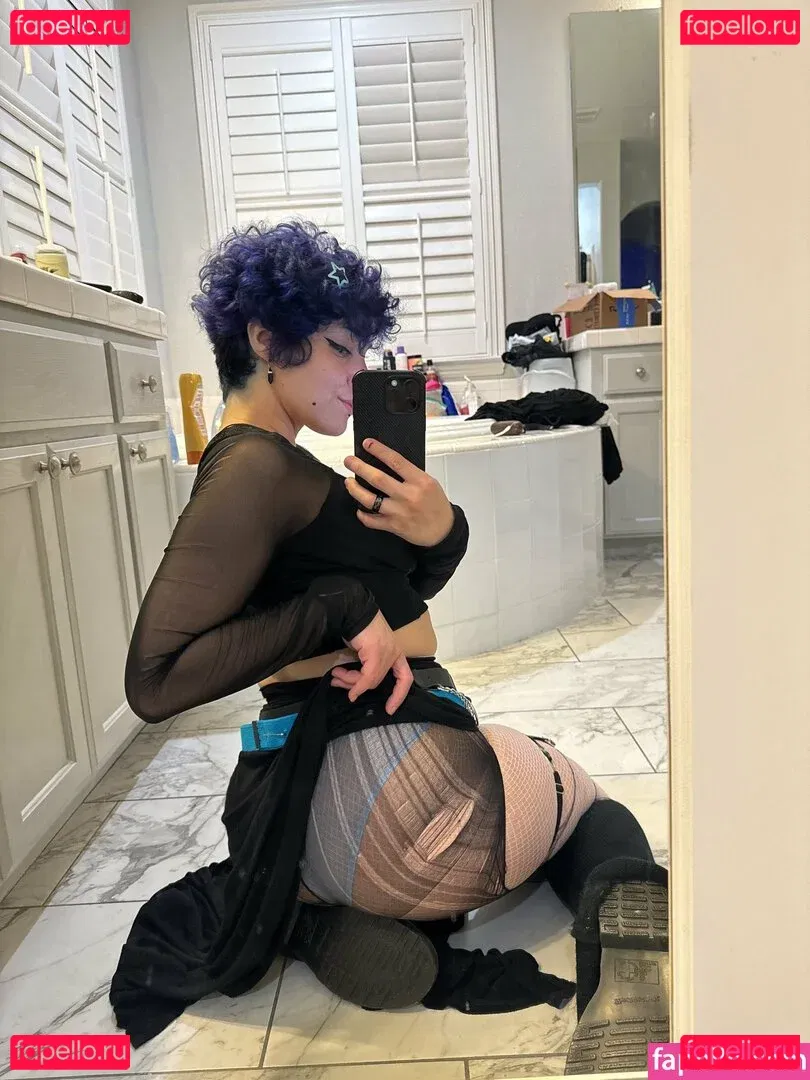 colechyv2 Onlyfans Photo Gallery 