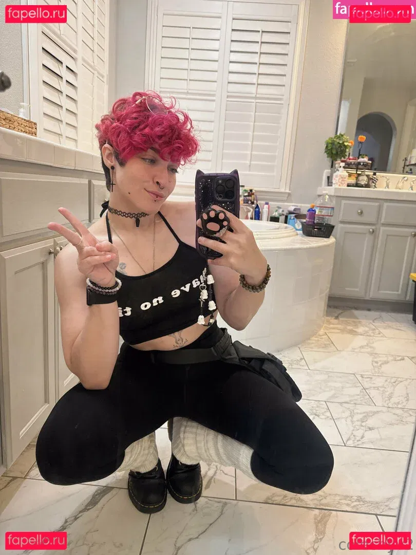 colechyv2 Onlyfans Photo Gallery 