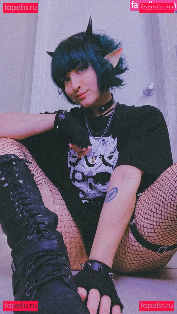 colechyv2 Onlyfans Photo Gallery 