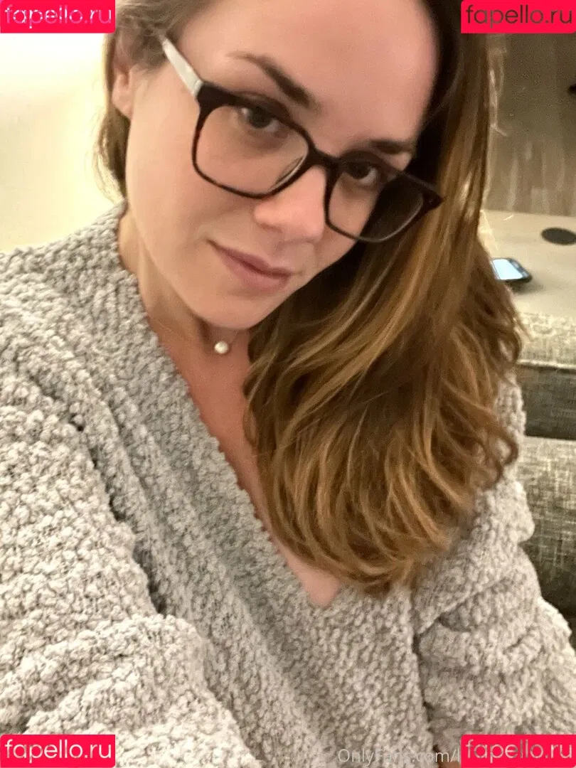 laurawould123 Onlyfans Photo Gallery 