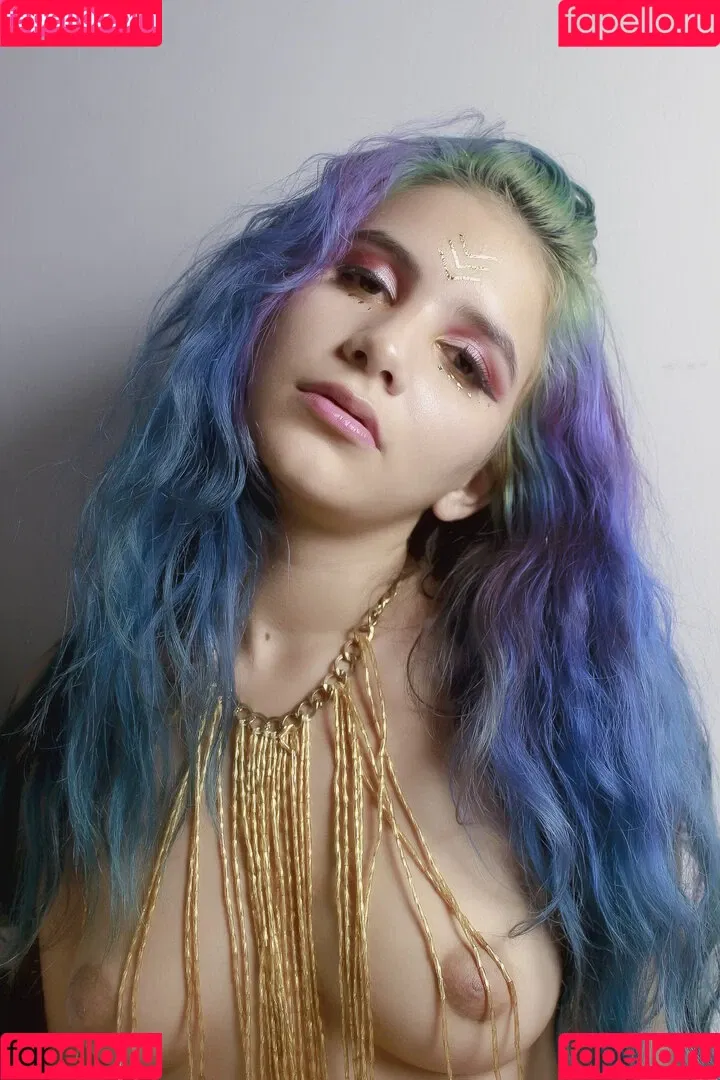 Min Galilea Onlyfans Photo Gallery 