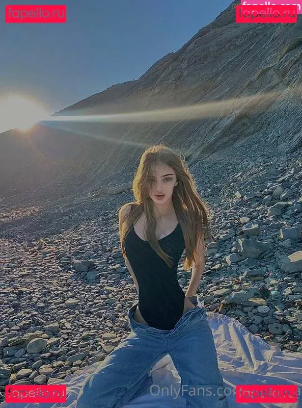 Imelina Onlyfans Photo Gallery 