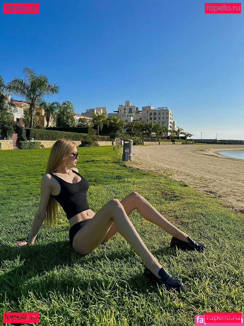 Imelina Onlyfans Photo Gallery 