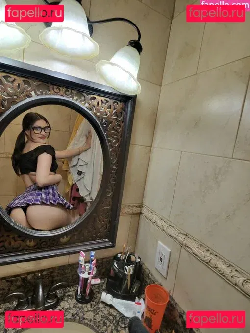 stepsisgabs Onlyfans Photo Gallery 