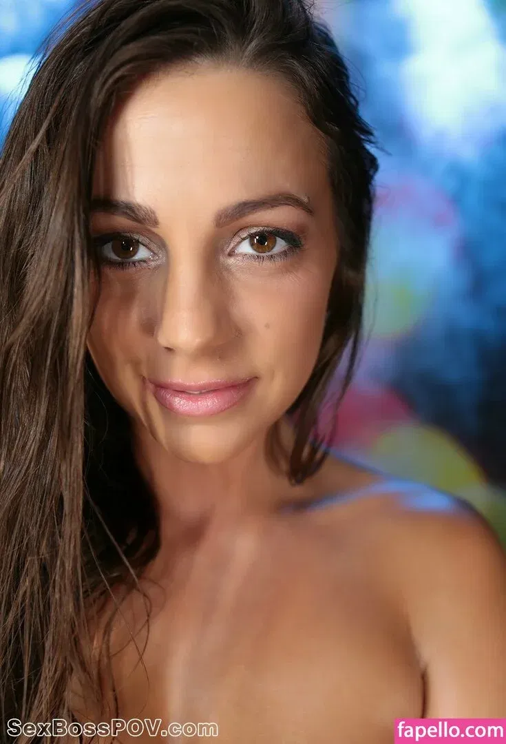 Abigail Mac Onlyfans Photo Gallery 