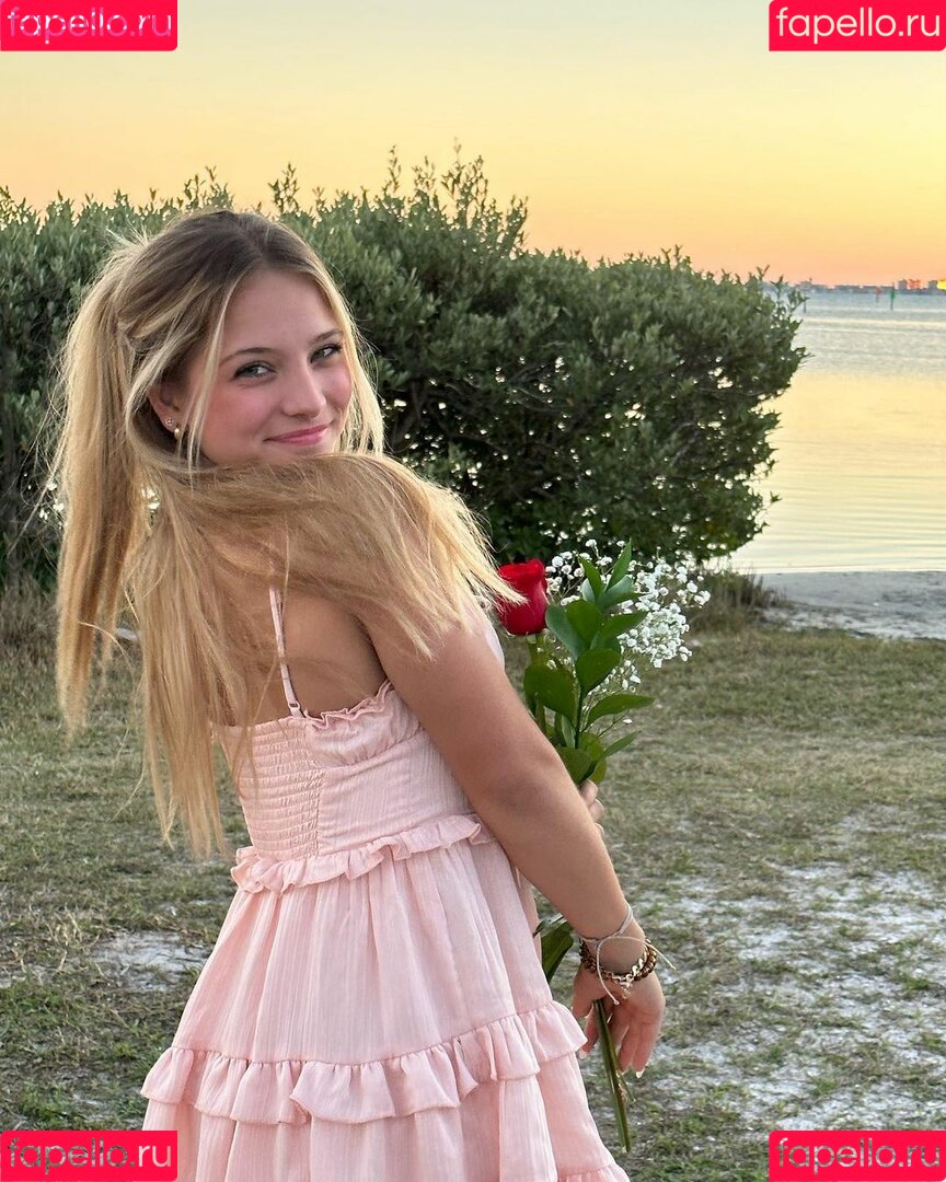 Isabella DuCharme Nude Onlyfans Photo 42