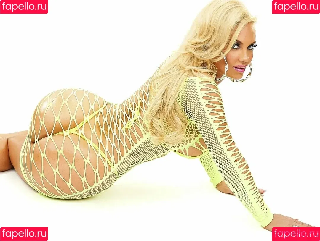 Coco Nicole Austin Onlyfans Photo Gallery 