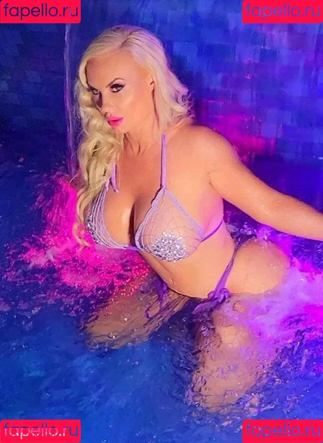 Coco Nicole Austin Onlyfans Photo Gallery 