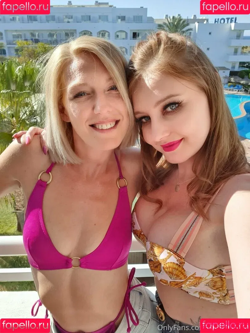 loumonrow Onlyfans Photo Gallery 