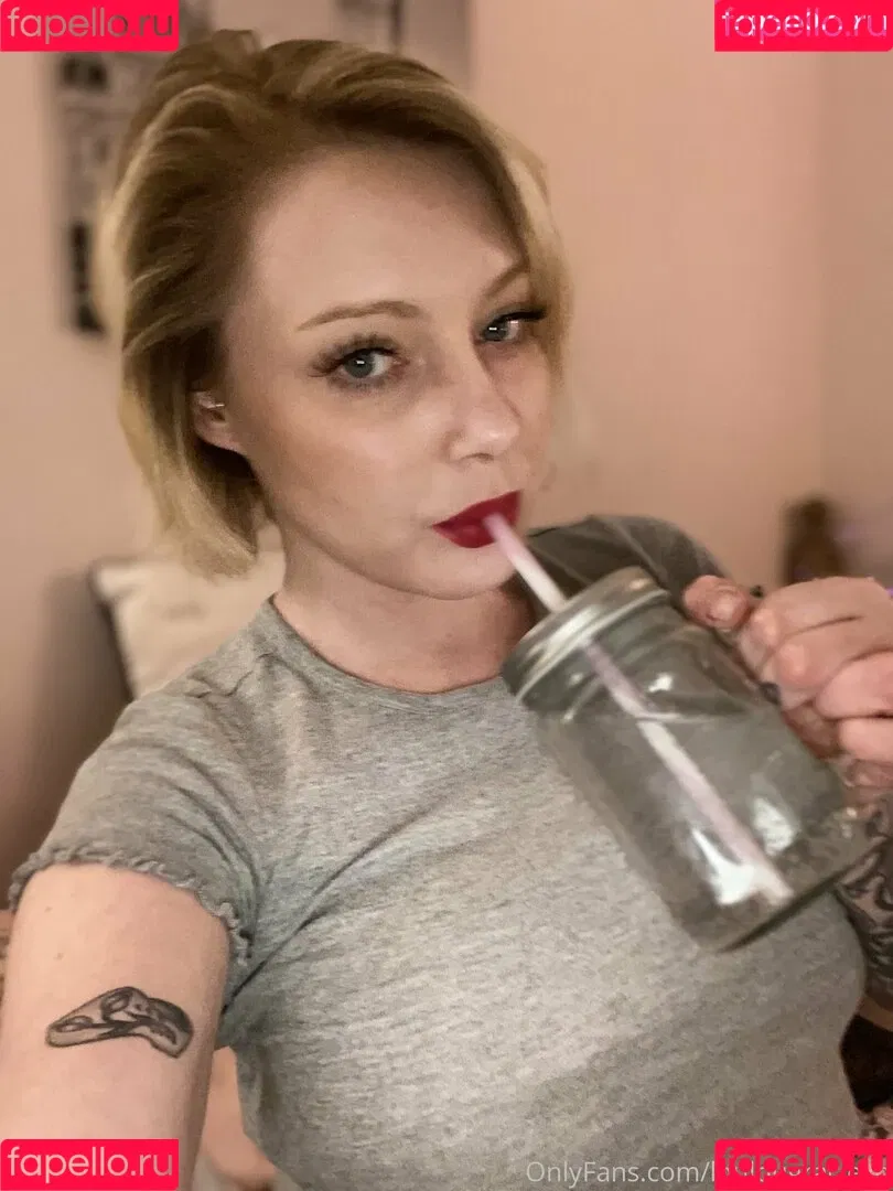 loumonrow Onlyfans Photo Gallery 