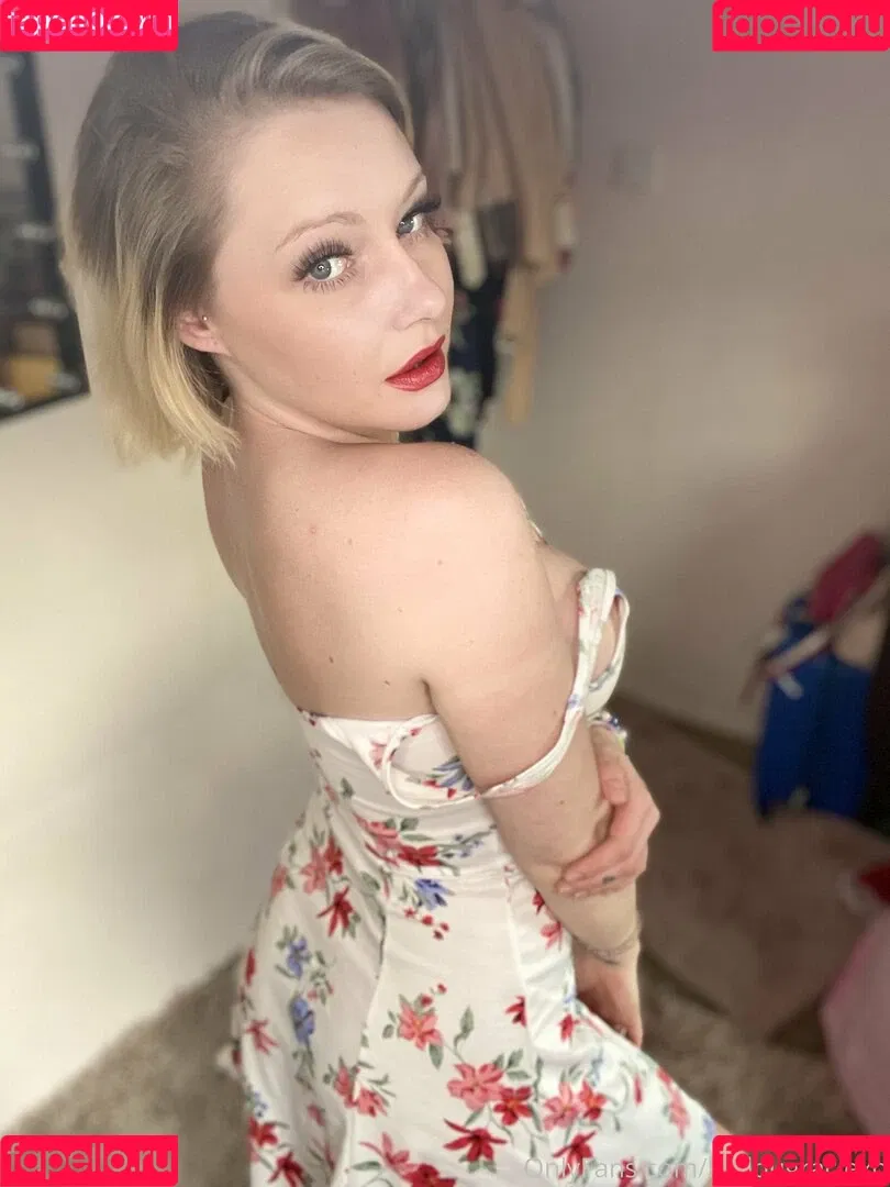 loumonrow Onlyfans Photo Gallery 