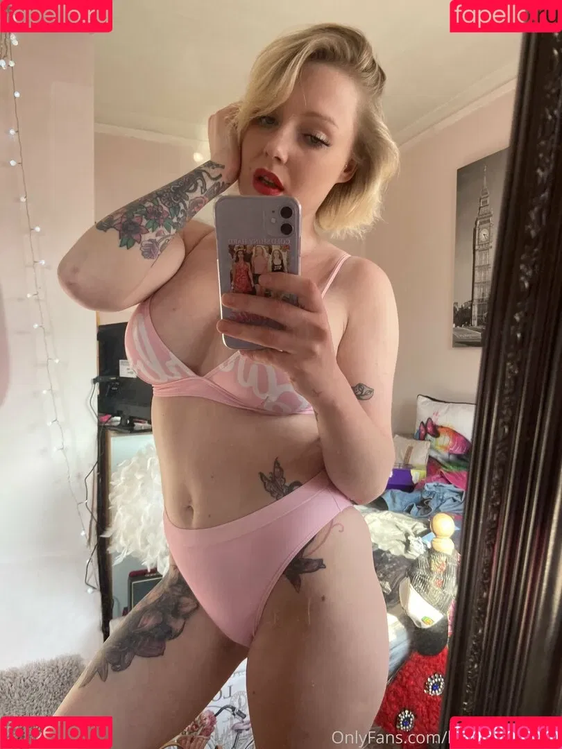 loumonrow Onlyfans Photo Gallery 
