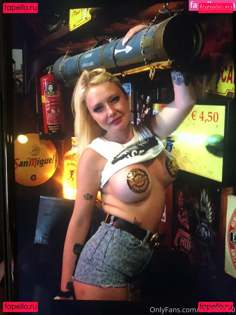 loumonrow Onlyfans Photo Gallery 