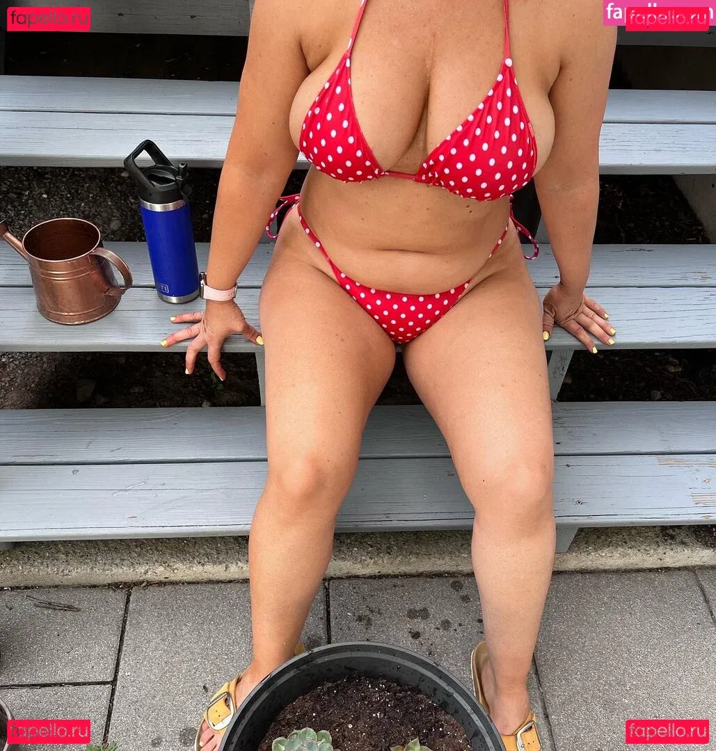 Wifeydoingthingz Onlyfans Photo Gallery 