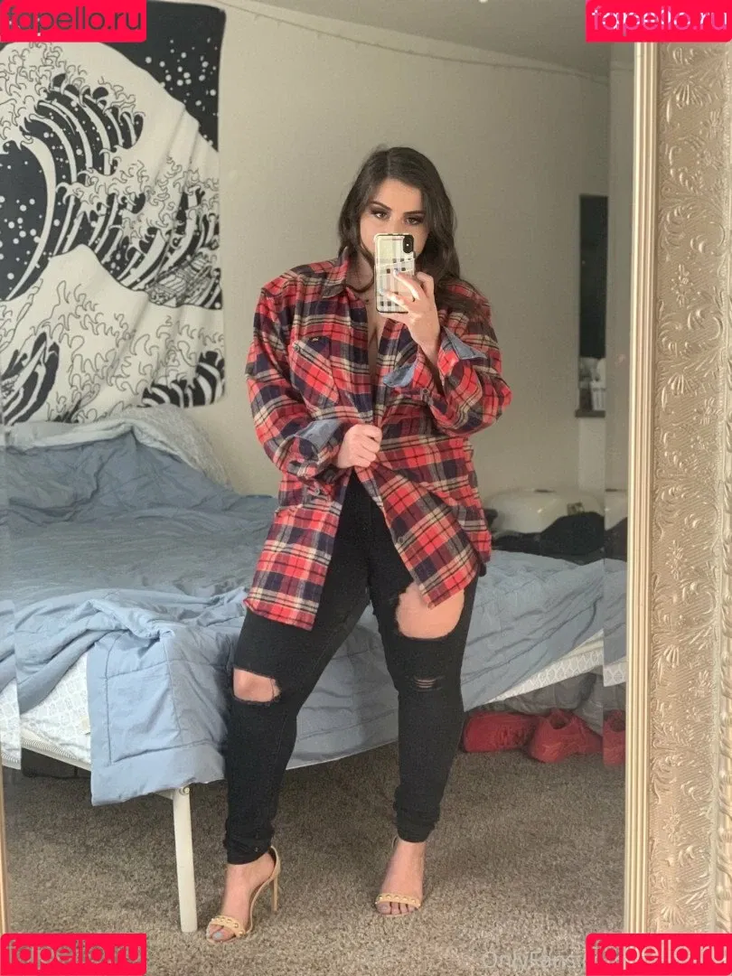 Sara Hart Onlyfans Photo Gallery 