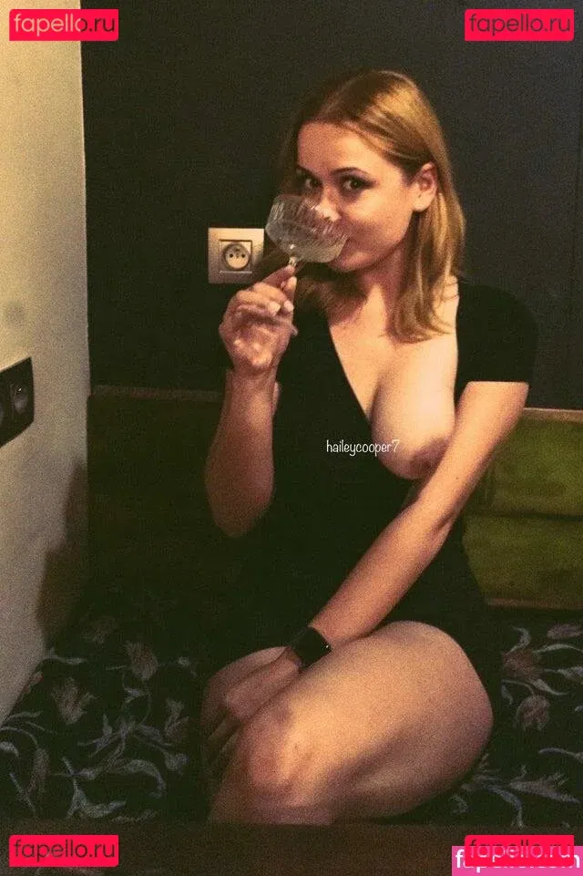 Hailey Cooper Onlyfans Photo Gallery 