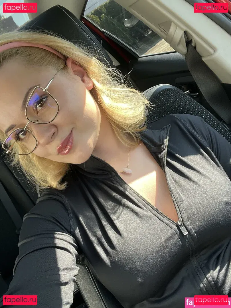 Hailey Cooper Onlyfans Photo Gallery 