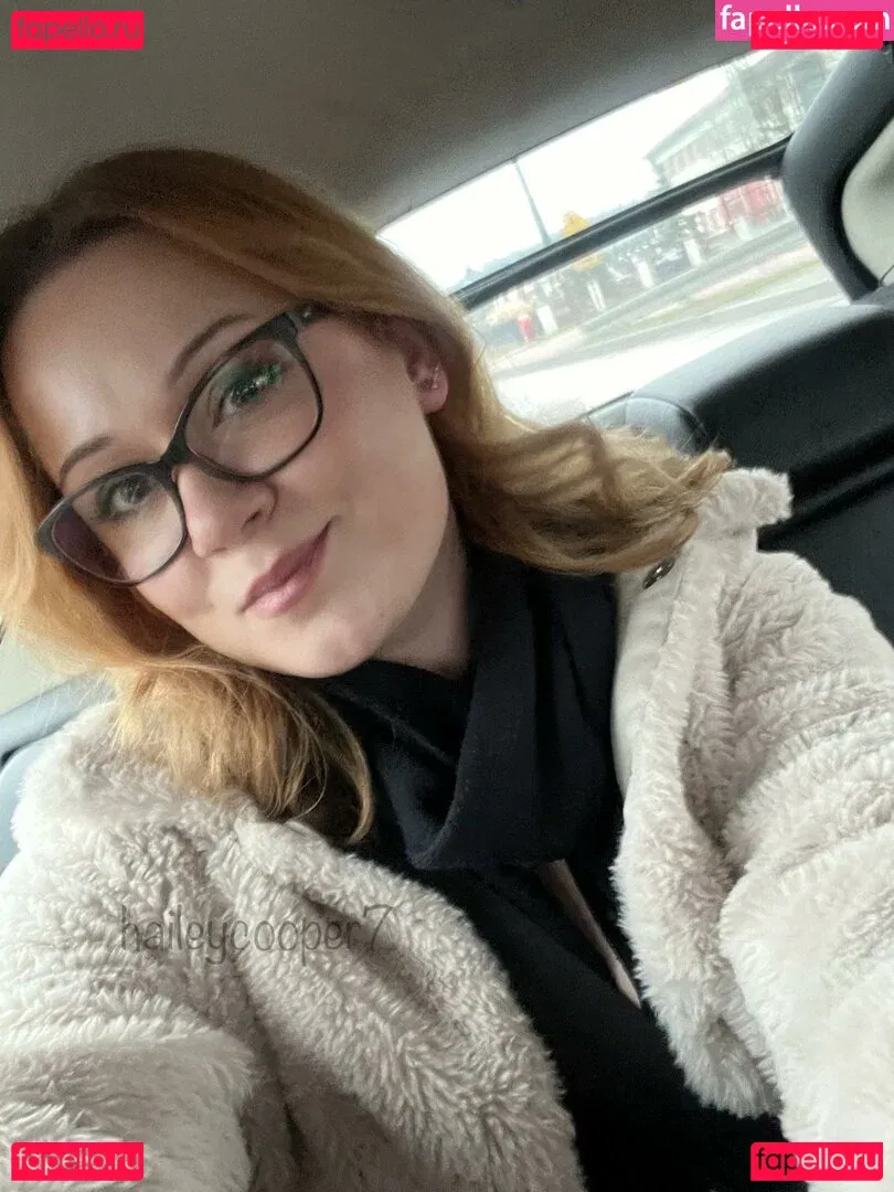 Hailey Cooper Onlyfans Photo Gallery 