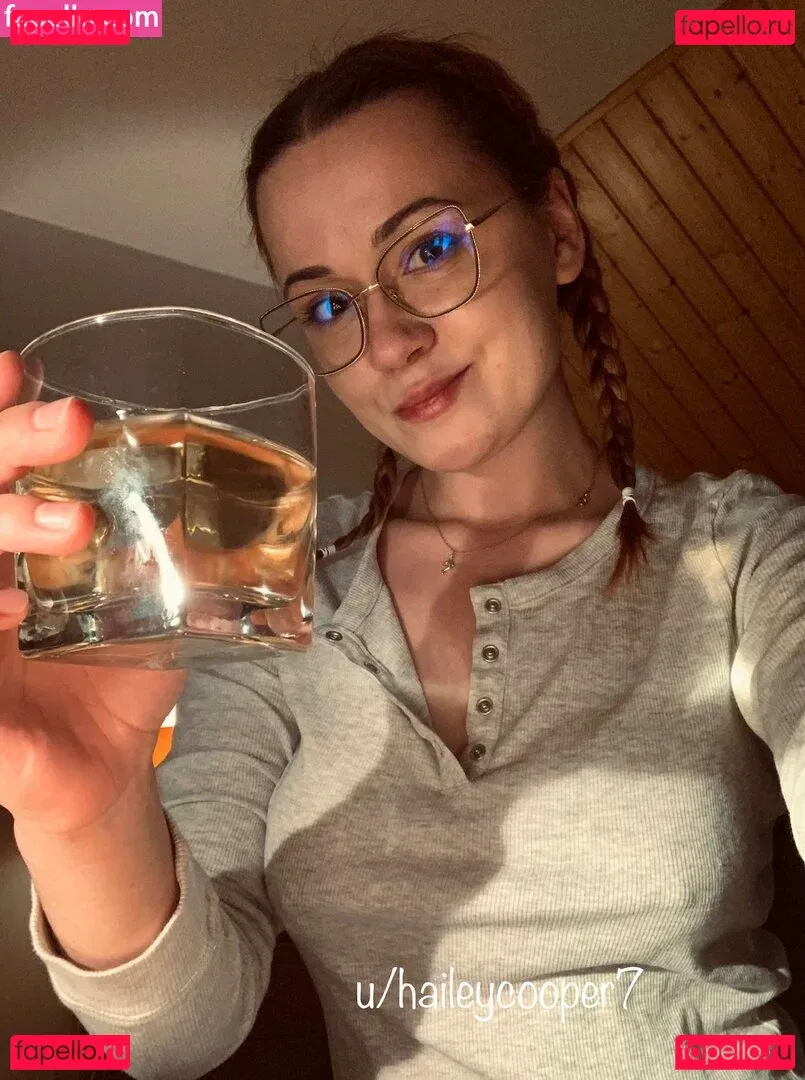 Hailey Cooper Onlyfans Photo Gallery 