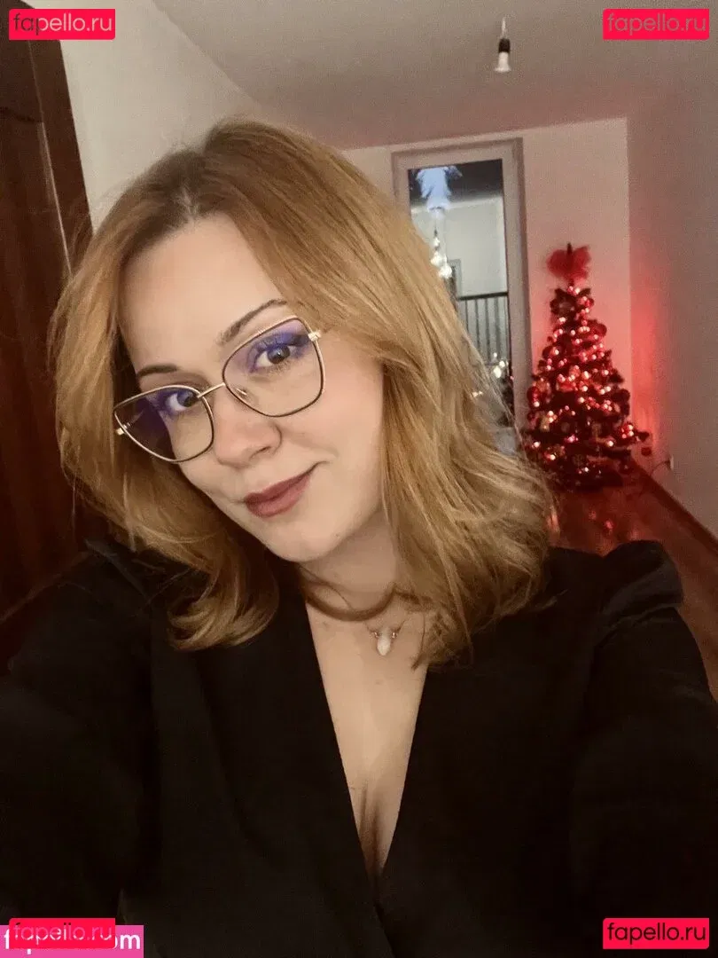 Hailey Cooper Onlyfans Photo Gallery 