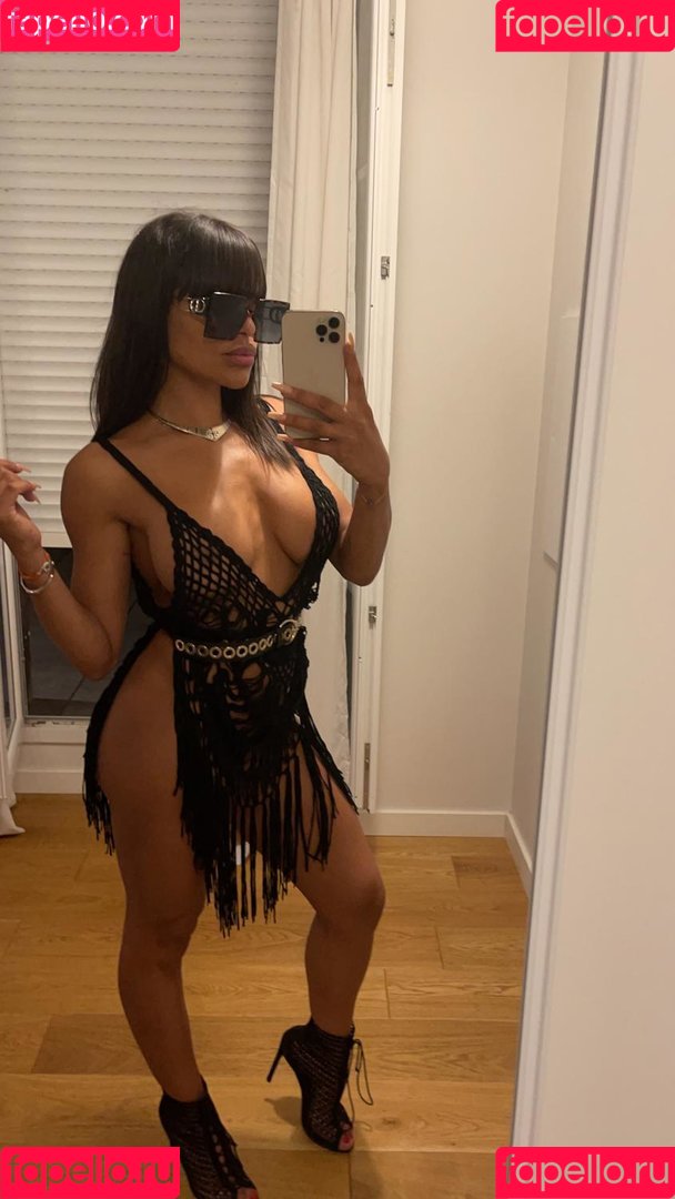 nala.fit Onlyfans Photo Gallery 