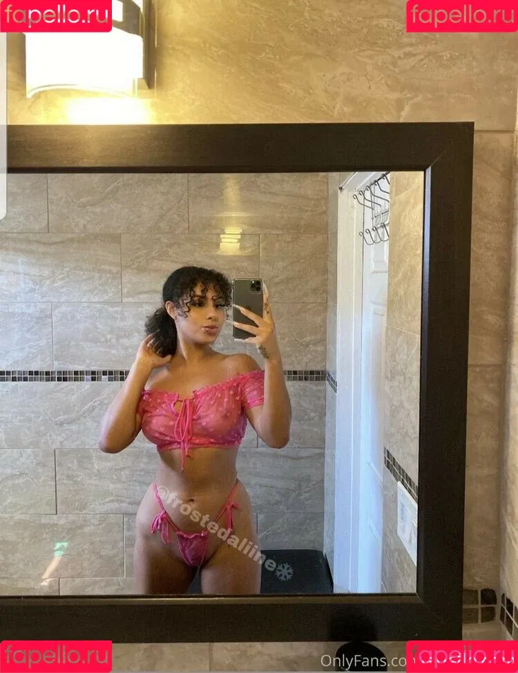 frostedaliine Onlyfans Photo Gallery 