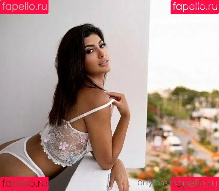 leonayla Onlyfans Photo Gallery 