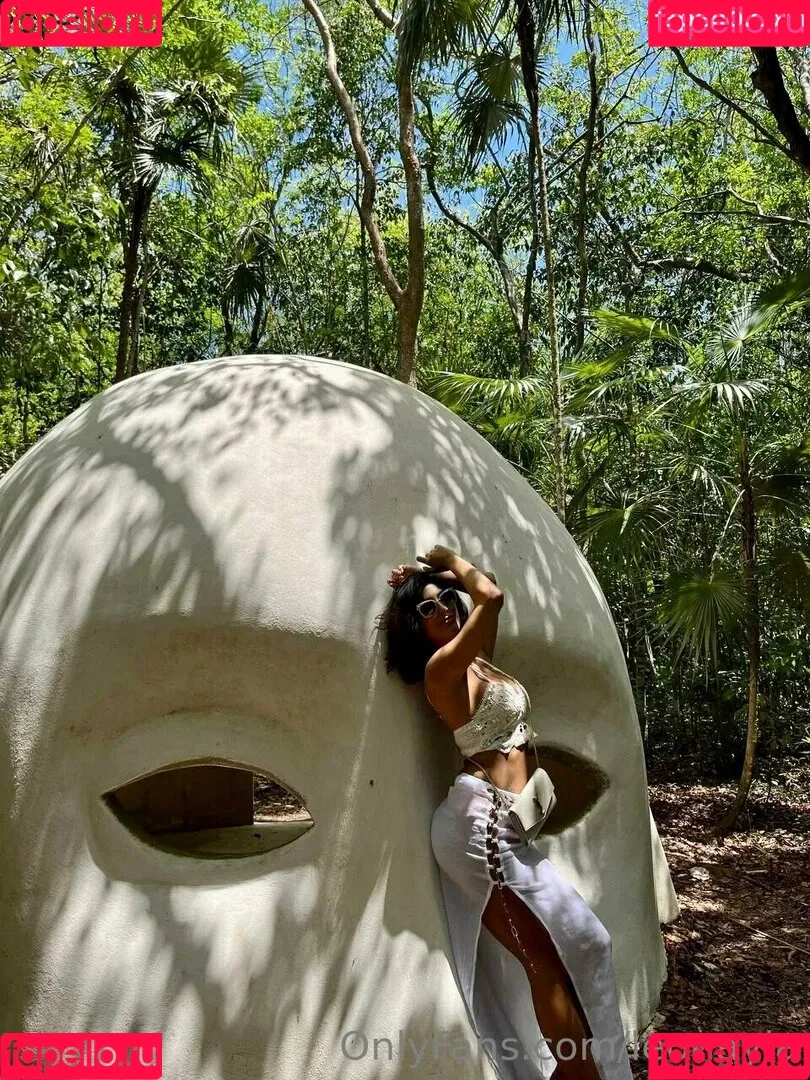 leonayla Onlyfans Photo Gallery 