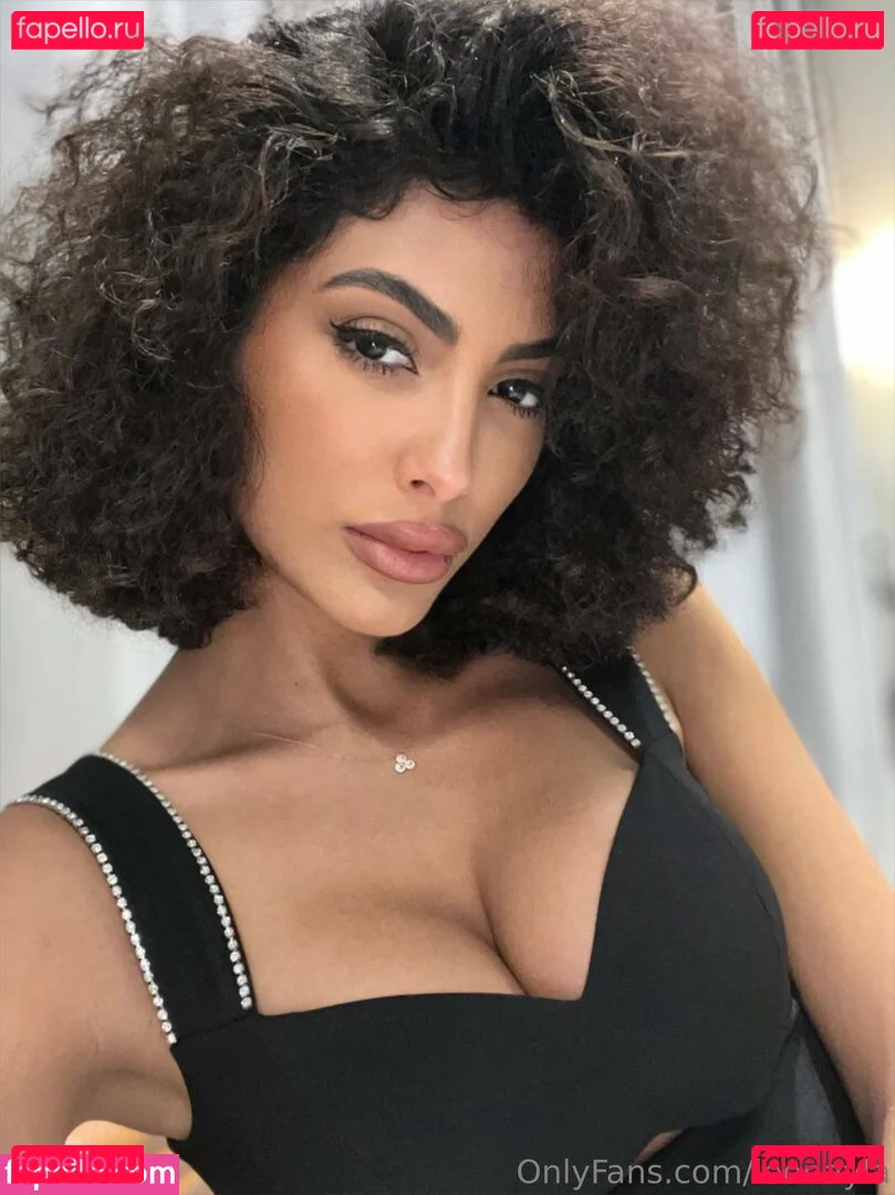 leonayla Onlyfans Photo Gallery 