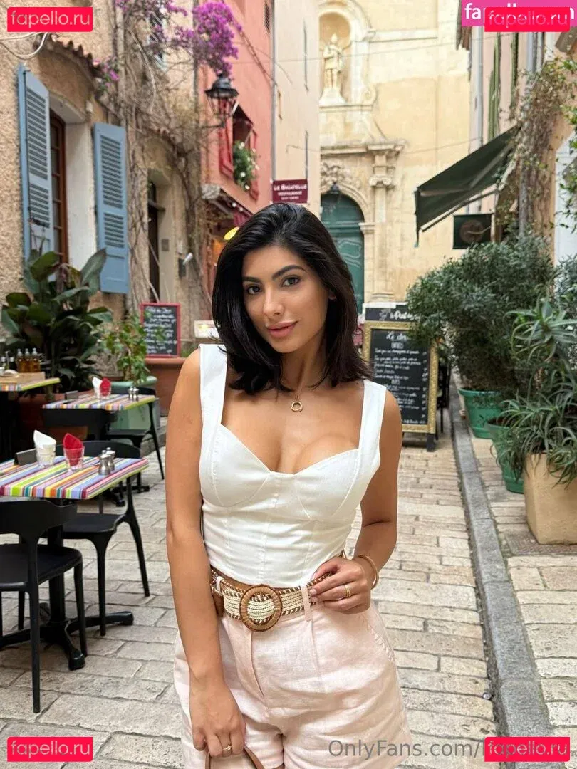 leonayla Onlyfans Photo Gallery 