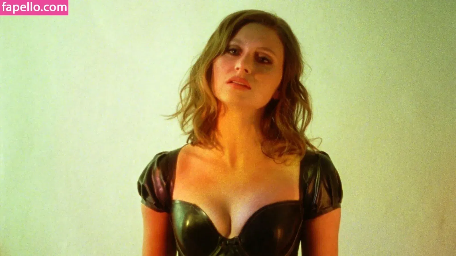 MissElleUK Onlyfans Photo Gallery 