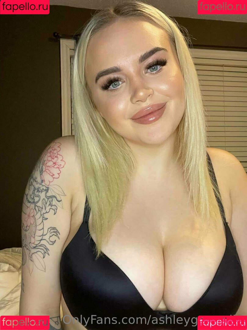 ashleygoeswild Onlyfans Photo Gallery 