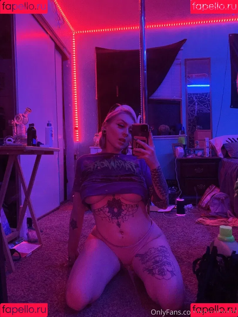 succubusitt Onlyfans Photo Gallery 