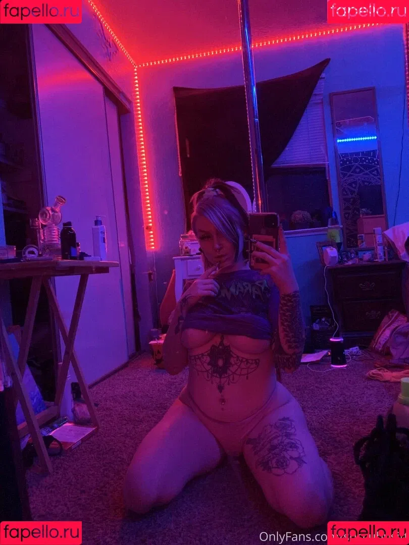 succubusitt Onlyfans Photo Gallery 