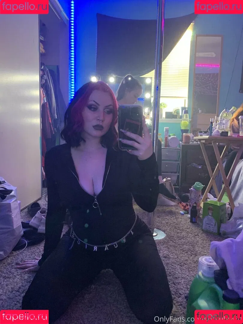 succubusitt Onlyfans Photo Gallery 