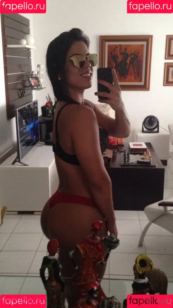 Milla Caldas Onlyfans Photo Gallery 