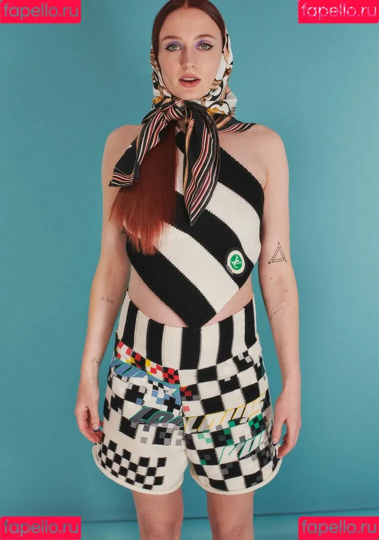 Sophie Turner Onlyfans Photo Gallery 