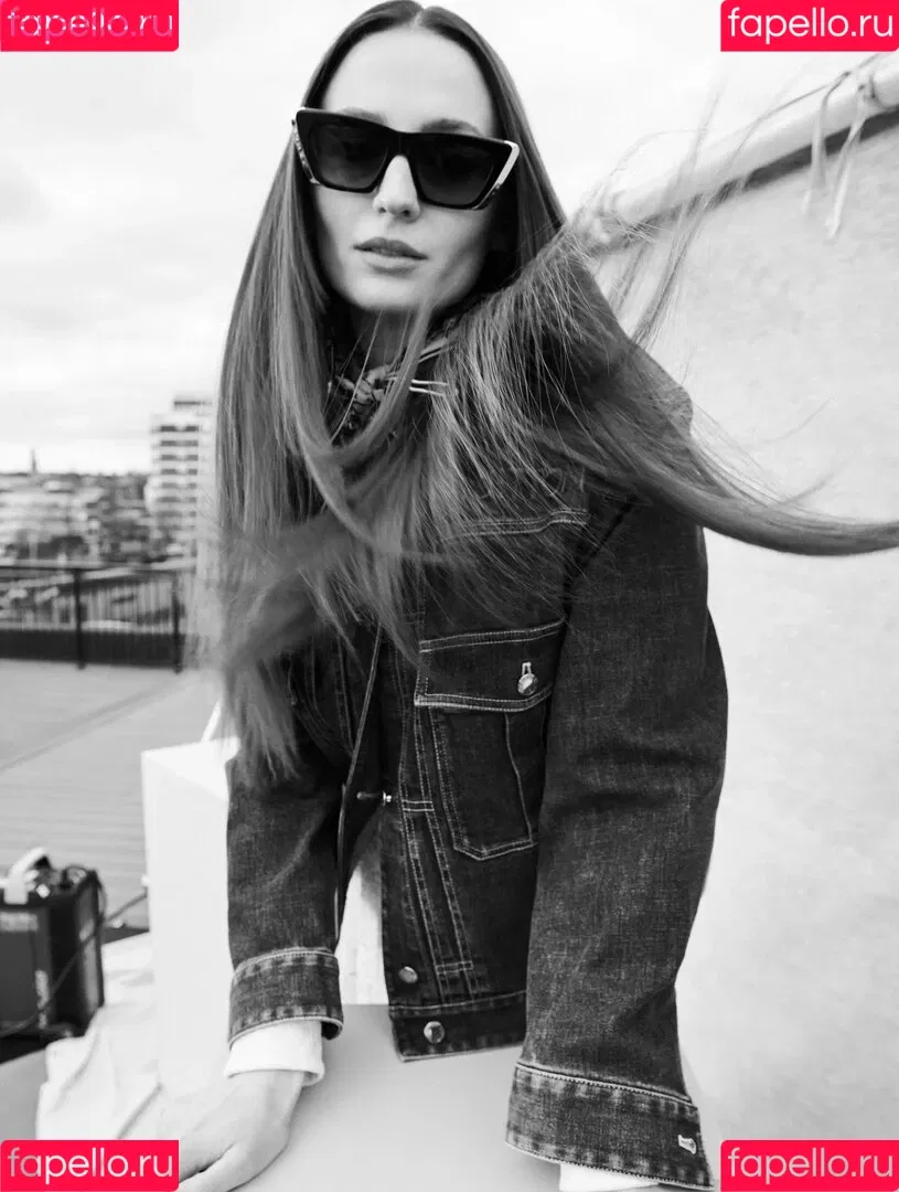 Sophie Turner Onlyfans Photo Gallery 