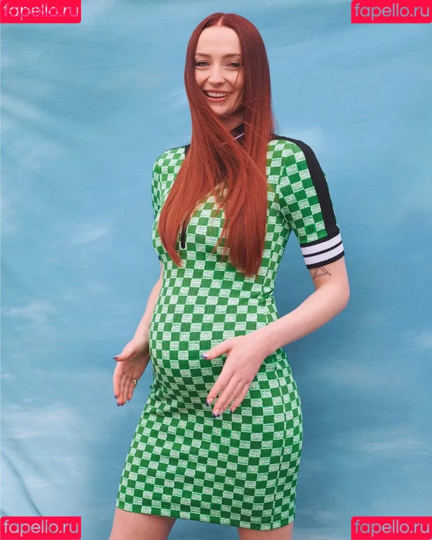 Sophie Turner Onlyfans Photo Gallery 