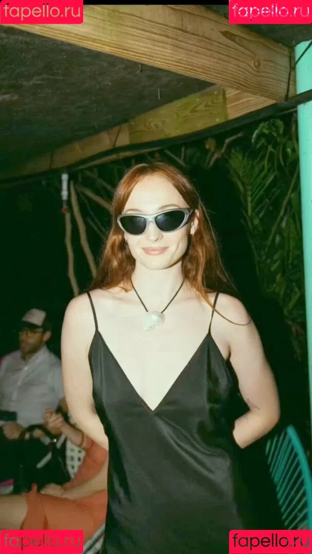 Sophie Turner Onlyfans Photo Gallery 