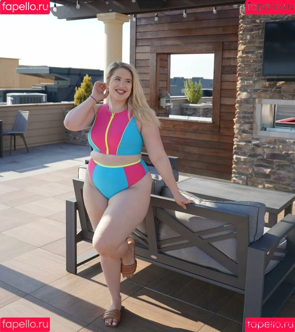 Sophie Turner Onlyfans Photo Gallery 