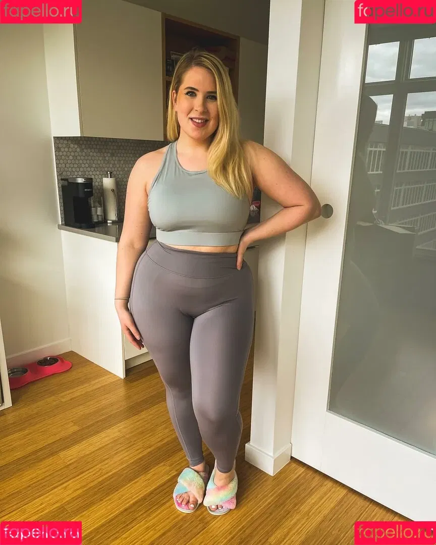 Sophie Turner Onlyfans Photo Gallery 