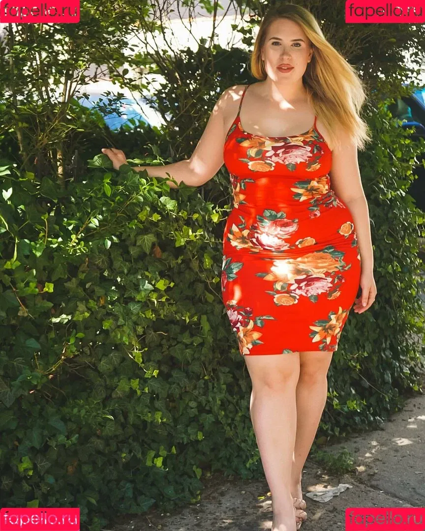 Sophie Turner Onlyfans Photo Gallery 