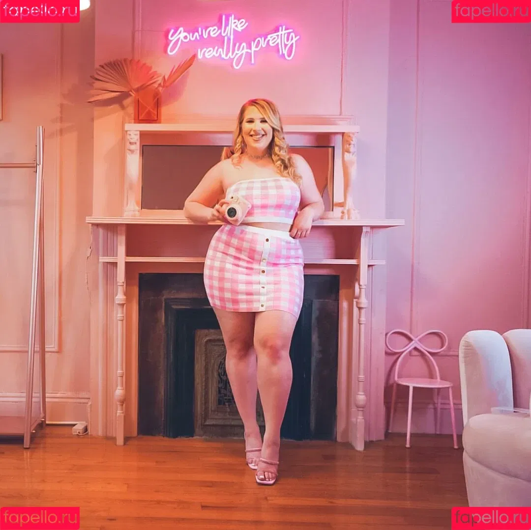 Sophie Turner Onlyfans Photo Gallery 