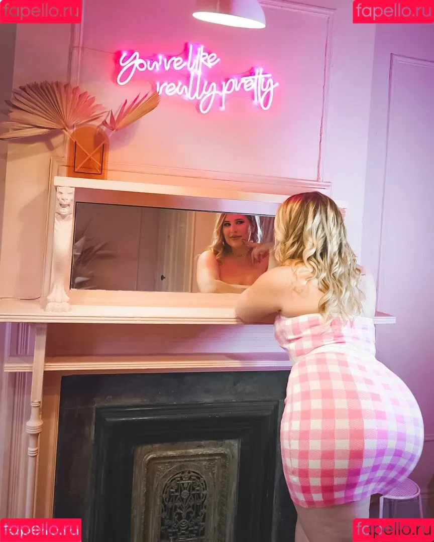 Sophie Turner Onlyfans Photo Gallery 