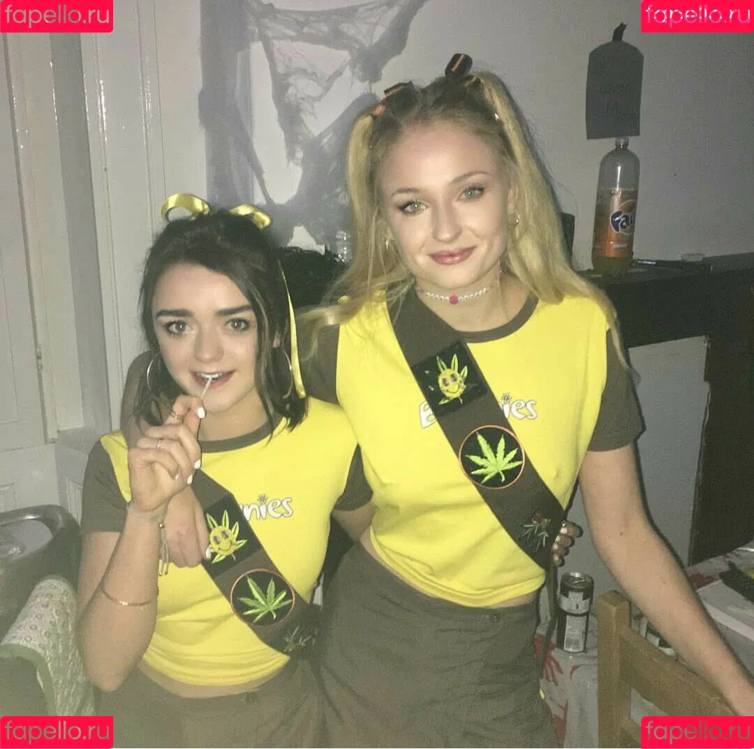 Sophie Turner Onlyfans Photo Gallery 
