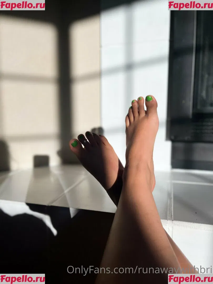 runawaywithbri Onlyfans Photo Gallery 